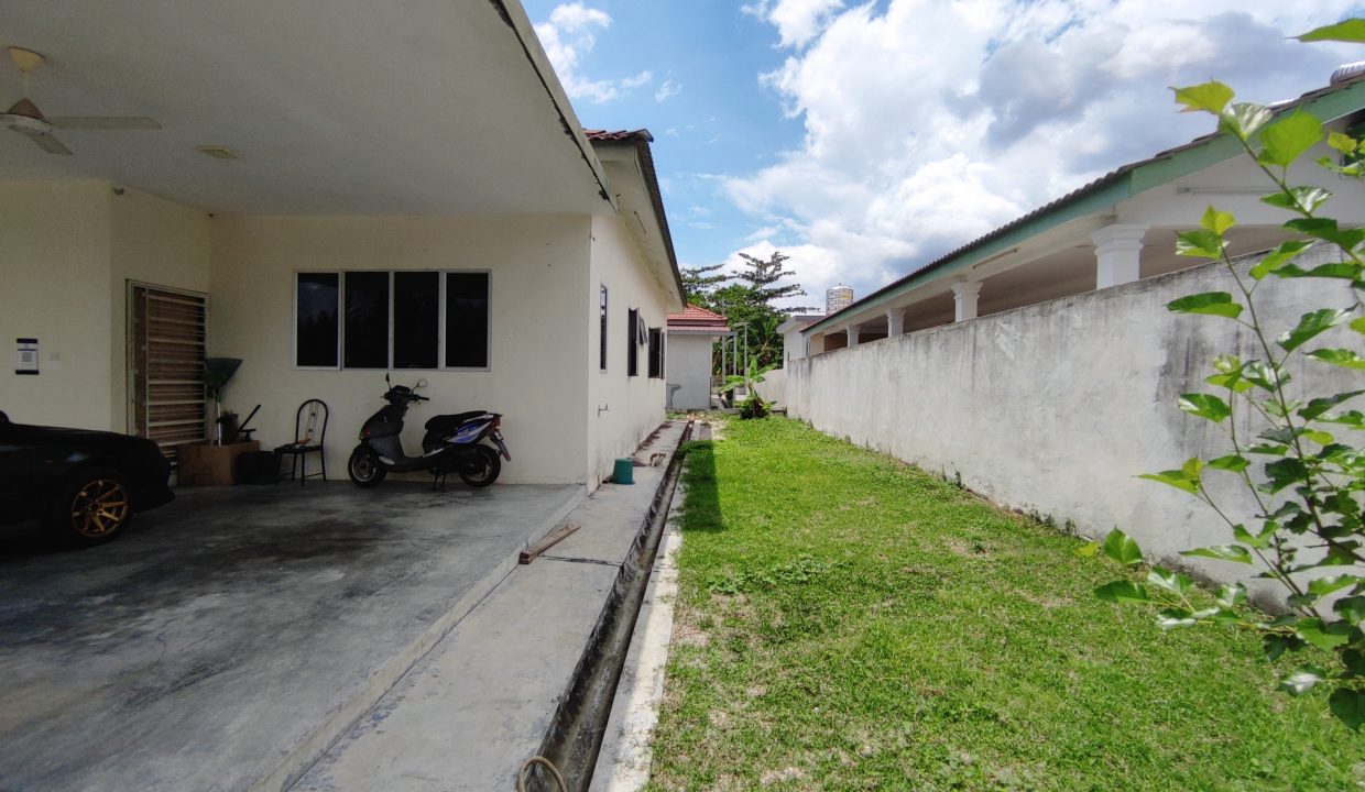 Ejen hartanah Bagan Dato Perak-Rumah Banglo setingkat Untuk Dijual di Taman Sungai Sumun Bagan Dato Perak(19)
