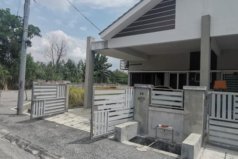 Ejen Hartanah Tronoh-Rumah Corner Lot Di Taman Tronoh Universiti