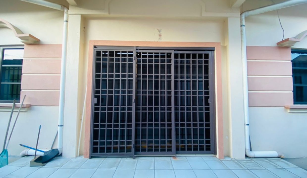 Ejen Hartanah Ipoh-Rumah Banglo Setingkat Di Desa Putra Indah, Villa MDP 12
