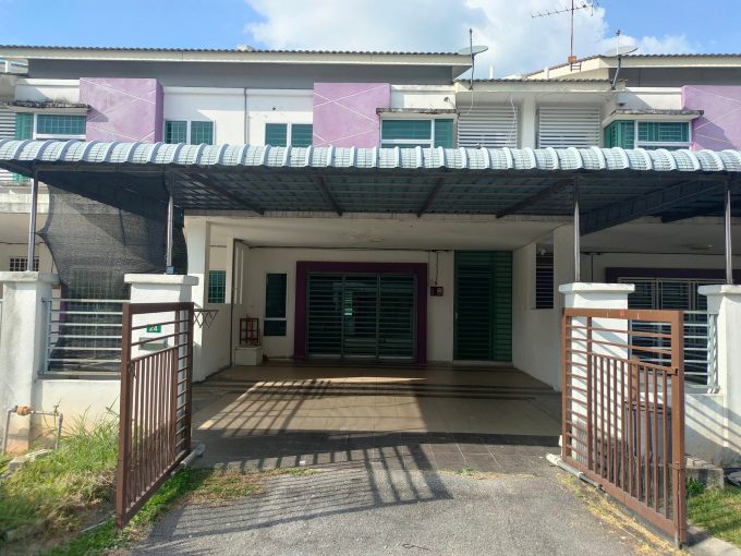 Ejen Hartanah Seri Iskandar Perak-Rumah Teres Dua Tingkat Di Bandar Universiti Lakeville Seri Iskandar