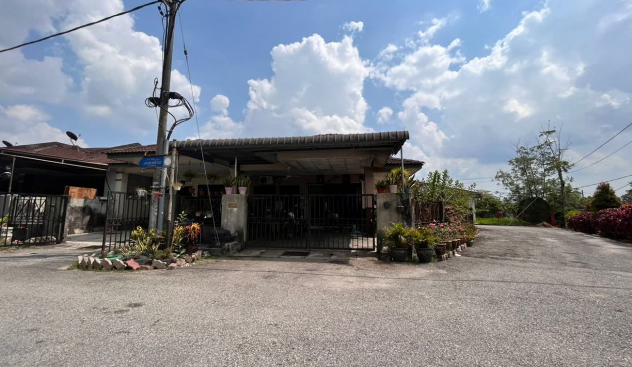 Ejen Hartanah Behrang Tanjung Malim Perak -Rumah Teres Corner Lot Behrang Untuk Dijual-6