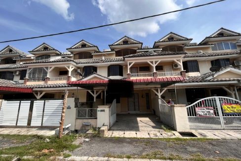 Ejen Hartanah Ipoh-Rumah Teres Di Taman Perpaduan Ria Ipoh Perak
