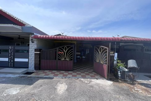 Ejen Hartanah Manjung Perak-Rumah Teres Setingkat untuk Dijual (FACING OPEN) Di Taman Fasa 2C Tambahan Seri Manjung