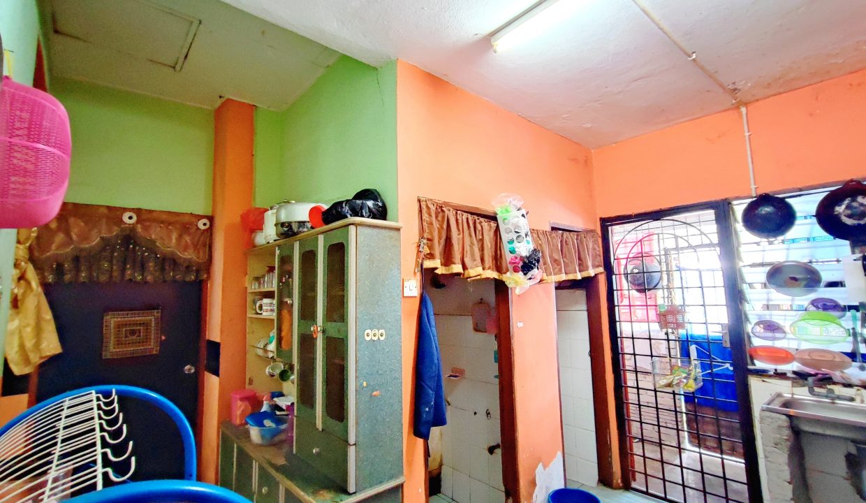 Ejen Hartanah Kamunting-Rumah Teres Setingkat Di Taman Berkat Simpang Taiping-13