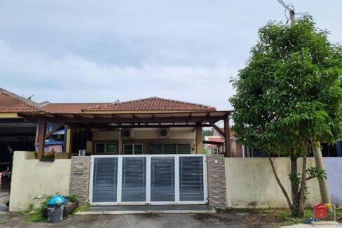Ejen Hartanah Ipoh-End Lot Fully Furnished Teres Setingkat Di Pengkalan Harmoni Botani