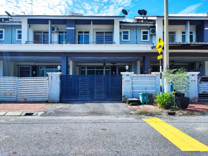 Ejen hartanah Ipoh-Rumah Teres 2 Tingkat Di Desa Lang Indah