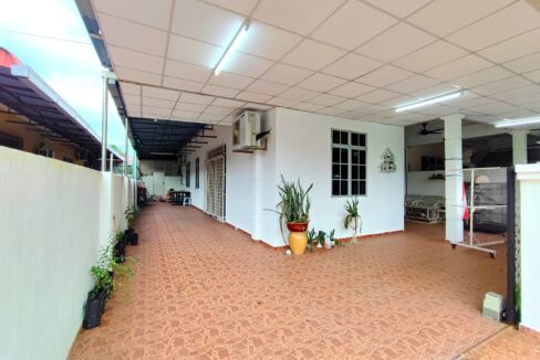 Ejen Hartanah Kamunting Taiping-Rumah Semi D Setingkat Di Taman Desa Jaya 4