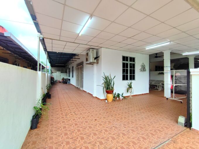 Ejen Hartanah Kamunting Taiping-Rumah Semi D Setingkat Di Taman Desa Jaya 4