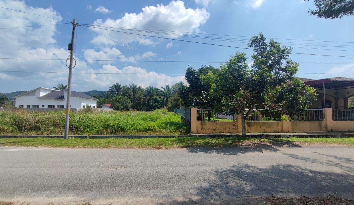 Ejen Hartanah Taiping-Tanah Kediaman Untuk Dijual Di Taman Kaya Pengkalan Aur-4