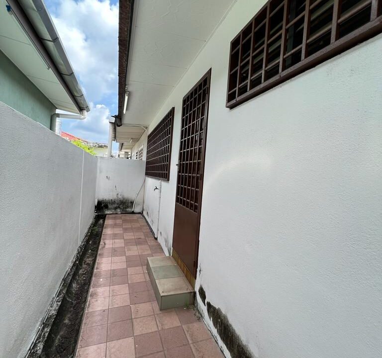 (Facing Open) Rumah Semi D Untuk Dijual Di Taman Fasa 2J Manjung Perak (16)