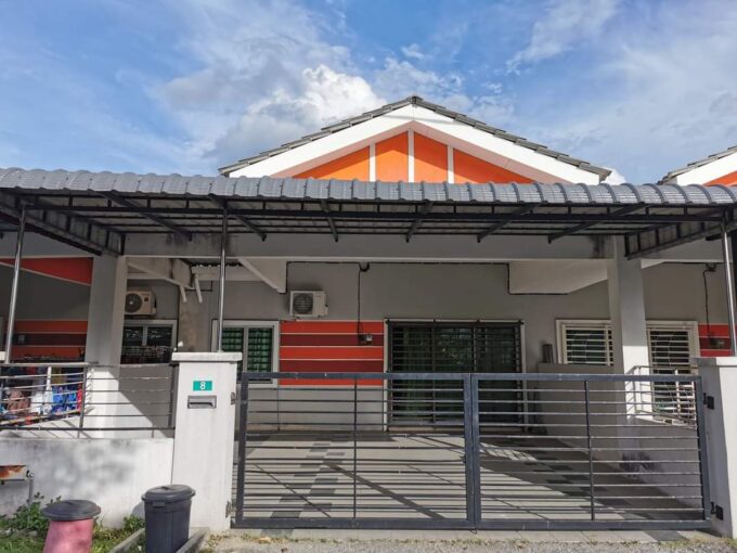 TERES  SETINGKAT FULLY FURNISHED LAKEVILLE SERI ISKANDAR UNTUK DIJUAL