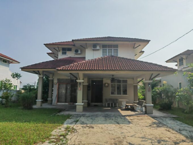 Double Storey Bungalow Lapangan SSI Ipoh