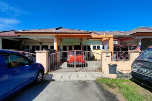 FACING OPEN, SINGLE STOREY TERRACE HOUSE (INTERMEDIATE) AT BANDAR U, SERI ISKANDAR