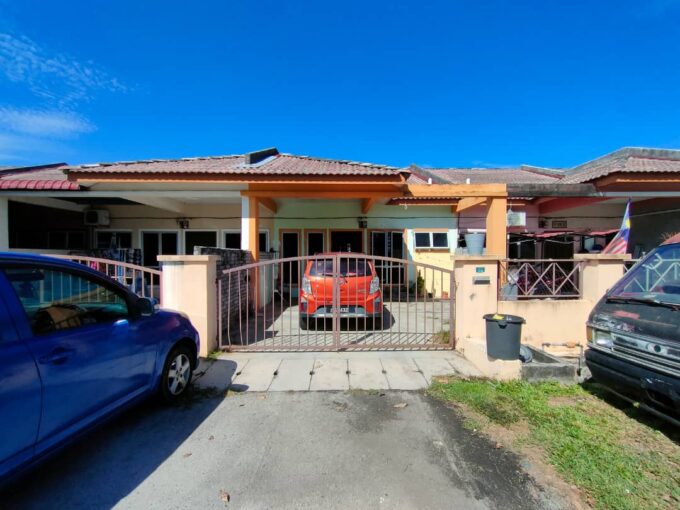 FACING OPEN, SINGLE STOREY TERRACE HOUSE (INTERMEDIATE) AT BANDAR U, SERI ISKANDAR