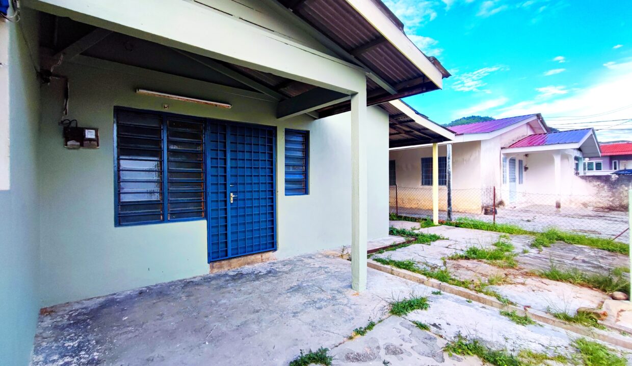 Rumah Semi D Setingkat Untuk Dijual di Taman Hiburan, Tambun, Ulu Kinta Perak (12)