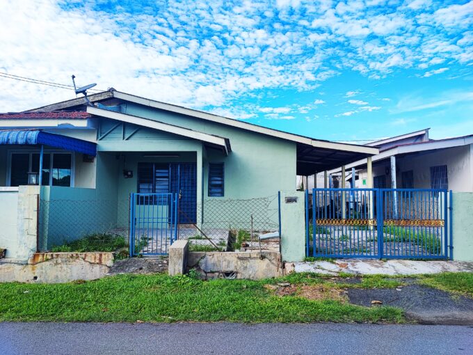 Rumah Semi D Setingkat Untuk Dijual di Taman Hiburan, Tambun, Ulu Kinta Perak