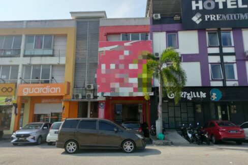 Shoplot For Sale In front of MYDIN Hypermarket Meru Ipoh