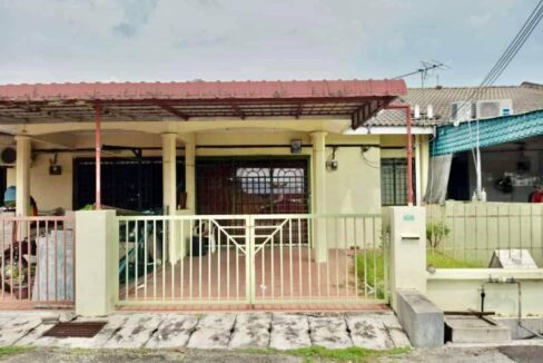 TERES SETINGKAT DI BANDAR BARU PUTRA IPOH