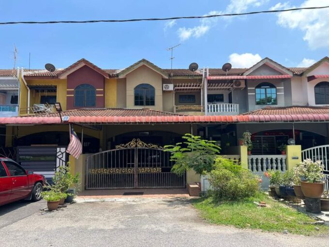 Rumah Double Storey Venice, Desa Manjung Raya