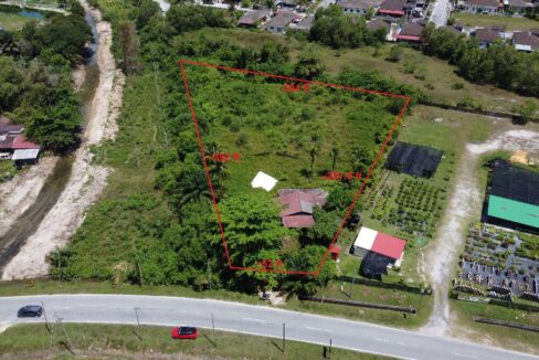 [Tanah Tepi Jalan] Tanah Untuk Dijual di Jalan Tronoh Mines, Kampar