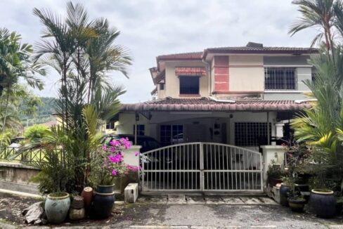 Double Storey Corner Puncak Jelapang Maju Ipoh Perak