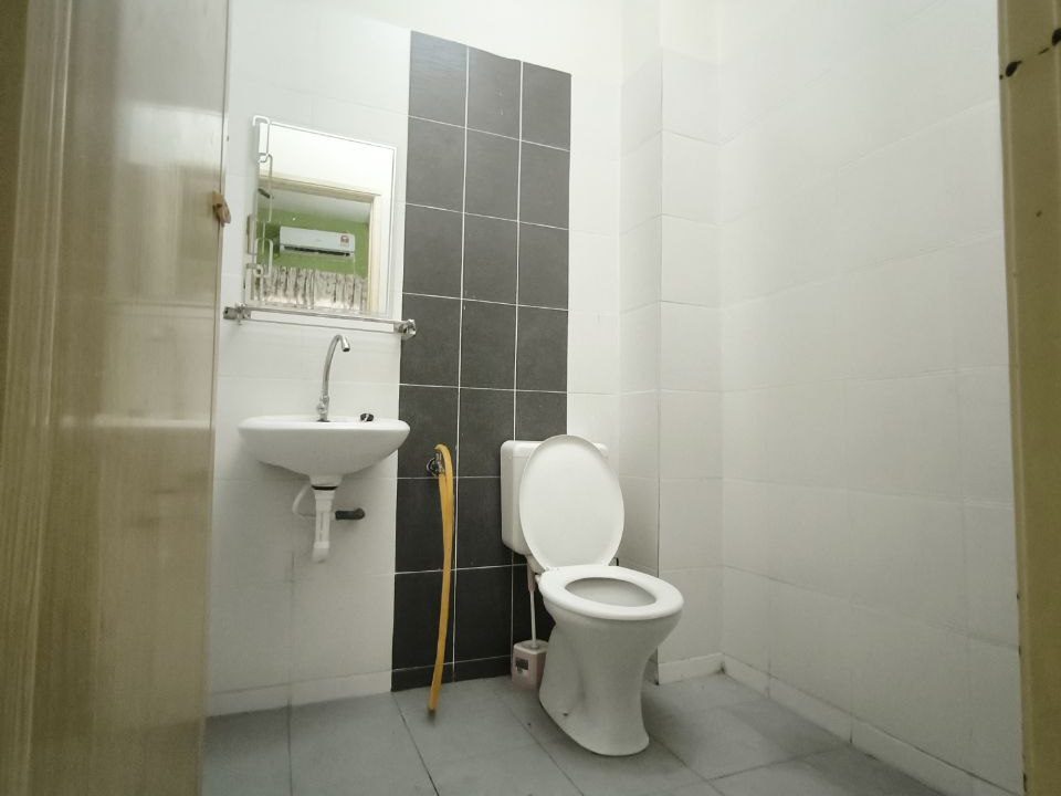 c3bb6305-e707-4daa-adb2-8c4c8e10620b